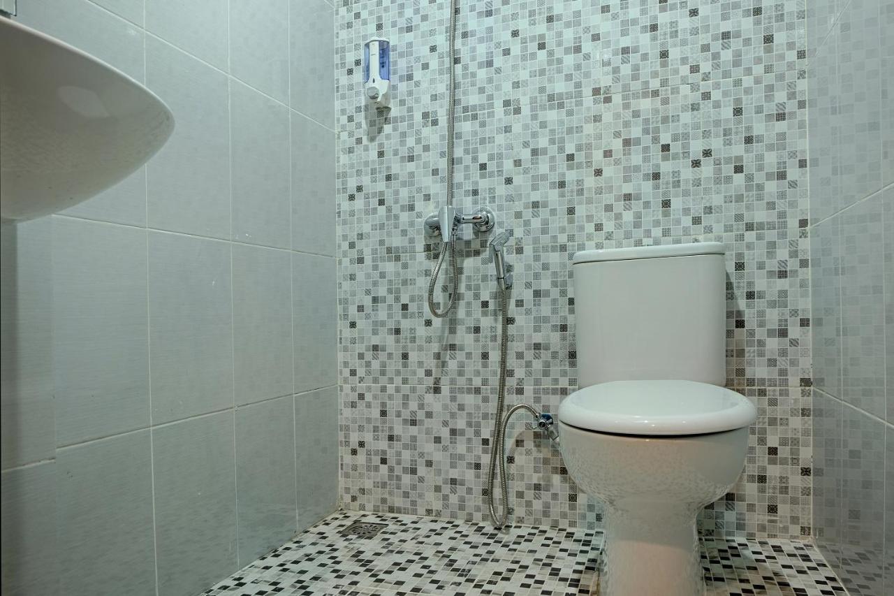 Super Oyo 2756 Anata Hotel Makassar Bagian luar foto