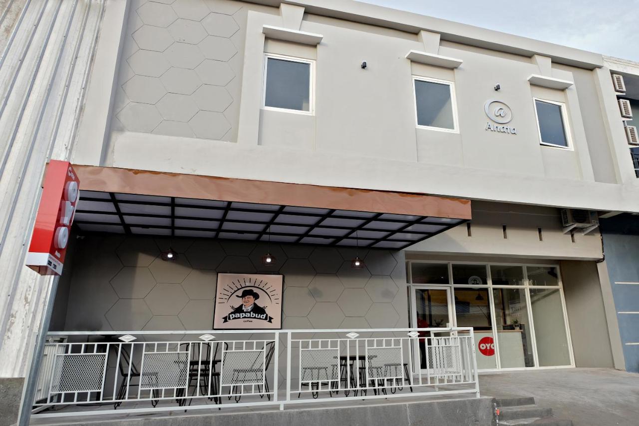 Super Oyo 2756 Anata Hotel Makassar Bagian luar foto